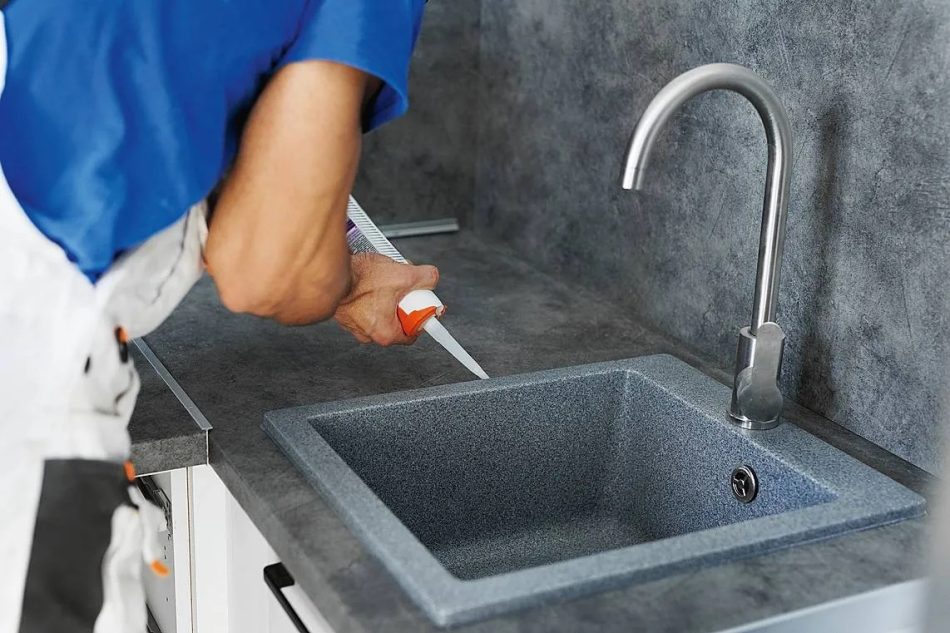 Granit Mutfak Tezgahı Tamiri | Çatlak, Kırık ve Çizik Onarımı